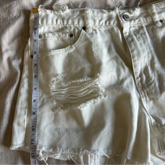 Blue B Distressed Cut off Grunge, Coastal Cowgirl 100% Cotton White Denim Shorts - Picture 10 of 10